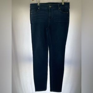 Very dark wash women’s denim jeans